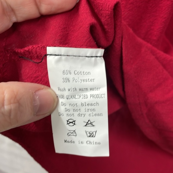 E’Retro red embroidered ruffle neck & sleeves size large NWT - Picture 6 of 7